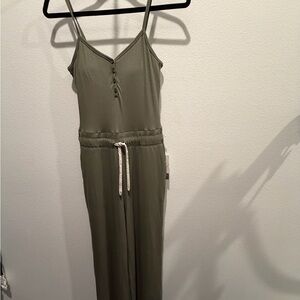 Vuori Dark Metal Pose Jumpsuit NWT